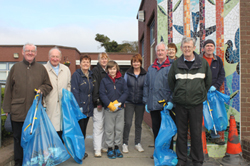 image of Volunteers at start of Spring Clean